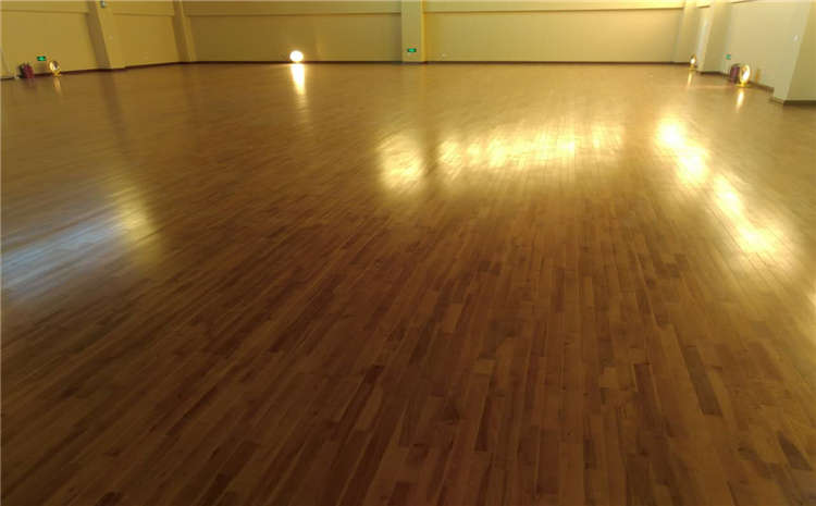 大型舞臺木地板多少錢合適