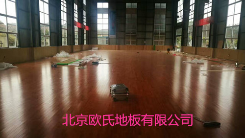 湖北恩施州消防隊體育館木地板案例 湖北恩施州消防隊體育館木地板案例