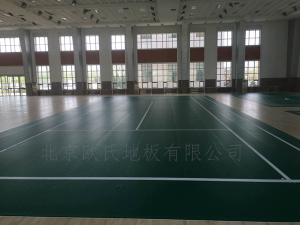 寧夏銀川體育運動地板:銀川消防總隊培訓(xùn)基地室內(nèi)體育館運動木地板案例 寧夏銀川體育運動地板:銀川消防總隊培訓(xùn)基地室內(nèi)體育館運動木地板案例