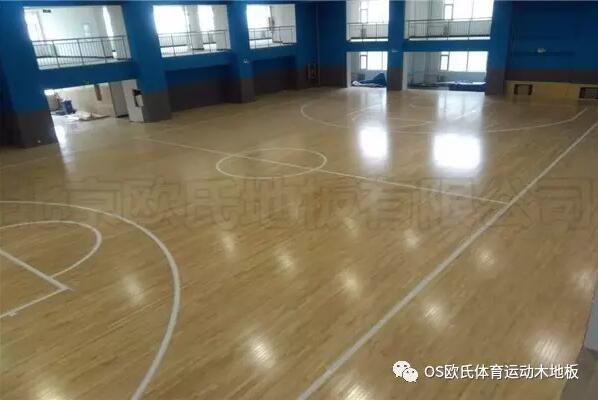 山西陽泉市城區行政審批服務中心籃球館木地板案例圖3 山西陽泉市城區行政審批服務中心籃球館木地板案例圖3