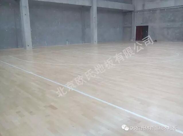 浙江義烏后宅第二小學(xué)體育館木地板工程案例圖2 浙江義烏后宅第二小學(xué)體育館木地板工程案例圖2