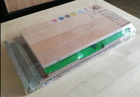 歐氏U型鋼槽結(jié)構(gòu)運(yùn)動(dòng)木地板 歐氏U型鋼槽結(jié)構(gòu)運(yùn)動(dòng)木地板