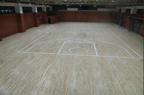 徐州樹恩中學籃球館木地板成功案例 徐州樹恩中學籃球館木地板成功案例