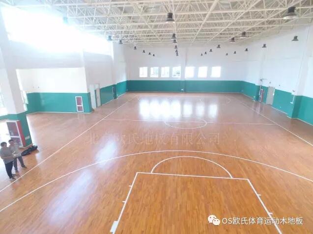 濟南市保利中心教育地塊工程風雨操場體育木地板案例 濟南市保利中心教育地塊工程風雨操場體育木地板案例