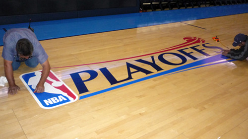 楓木運動木地板表面系統性的安裝和維護保養(yǎng)方法