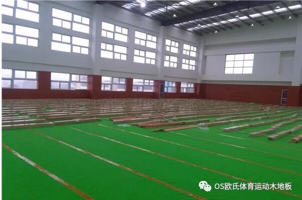 江蘇常州溧陽(yáng)市南渡鎮(zhèn)體育館運(yùn)動(dòng)木地板案例 江蘇常州溧陽(yáng)市南渡鎮(zhèn)體育館運(yùn)動(dòng)木地板案例