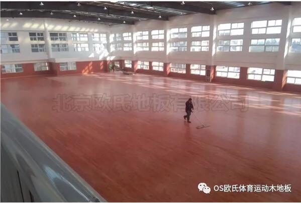 江蘇常州溧陽(yáng)市南渡鎮(zhèn)體育館運(yùn)動(dòng)木地板案例 江蘇常州溧陽(yáng)市南渡鎮(zhèn)體育館運(yùn)動(dòng)木地板案例