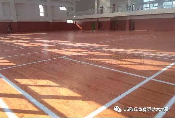 江蘇常州溧陽(yáng)市南渡鎮(zhèn)體育館運(yùn)動(dòng)木地板案例 江蘇常州溧陽(yáng)市南渡鎮(zhèn)體育館運(yùn)動(dòng)木地板案例
