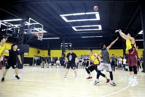 預定籃球館羽毛球館時，應該注意什么