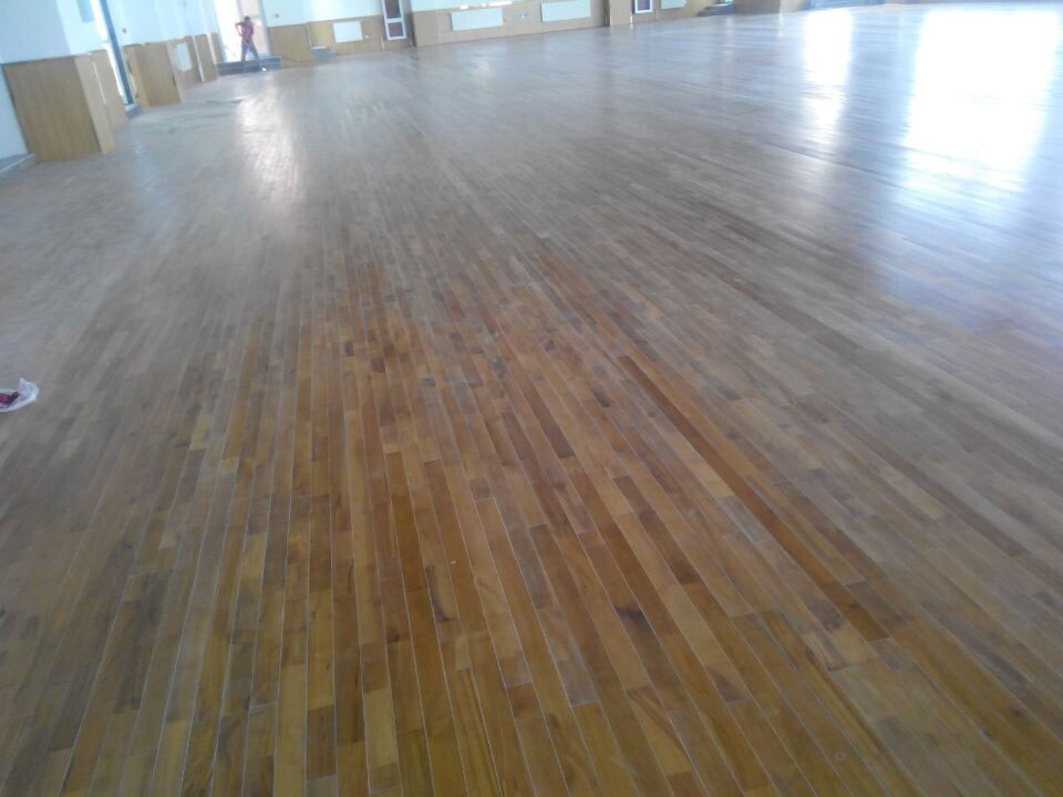 實(shí)木體育運(yùn)動地板,體育地板,體育木地板 實(shí)木體育運(yùn)動地板,體育地板,體育木地板