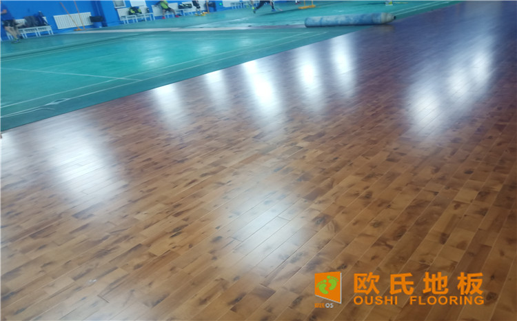 烏魯木齊北京北路東風花苑小區個人羽毛球館木地板項目-歐氏運動木地板