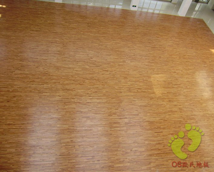 福建三明尤溪縣體育館運動木地板鋪設